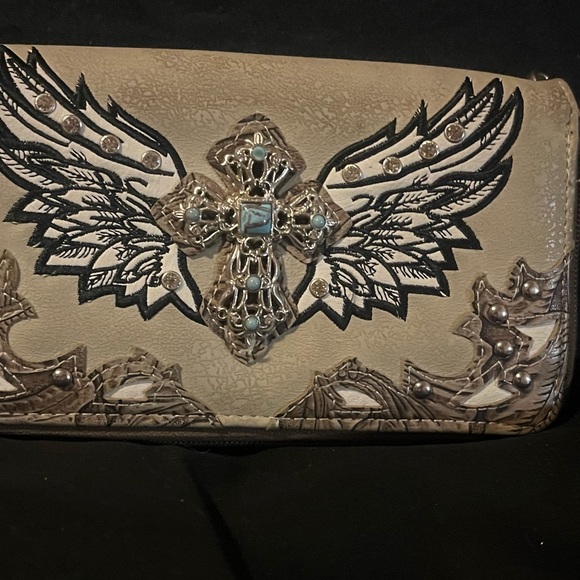 Cowgirl Trendy Western Cross and Wings Double Zip Wallet - Picture 1 of 3